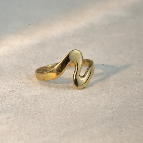 Wellenförmiger Messingring, schlichter Ring, minimalistischer Ring - RB9