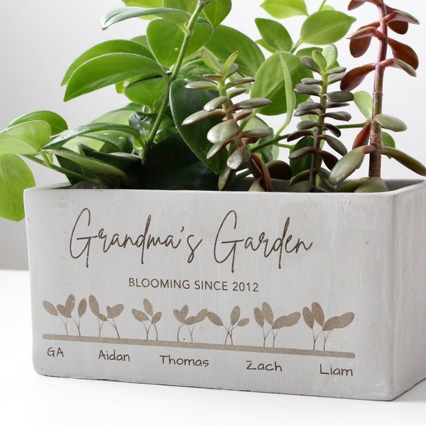 Custom Grandma's Garden Planter Box Gift | Personalized Engraved gift for Grandparents