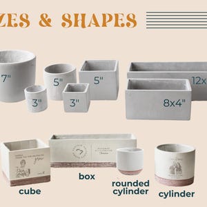 a bunch of different sizes and shapes of vases