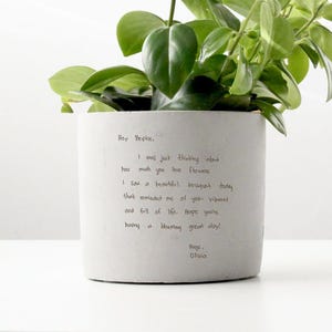 Message d'écriture manuscrite personnalisé cadeau souvenir, pot de fleurs personnalisé message écrit à la main