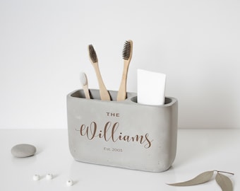 Personalized Concrete Toothbrush Holder with Family Name, Modern Bathroom Organizer, Minimalist Sink Counter Decor Gift, Bathroom Decor