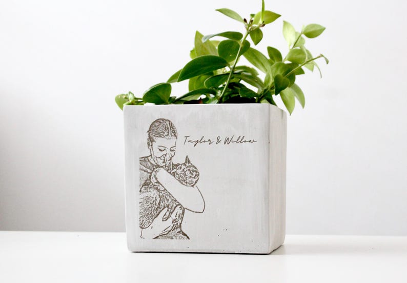 Custom Pet Parent Gift , Cat Mom, Dog Mom, Cat Dad, Dog Dad Gift | Engraved Custom Photo Planter Pot image 1