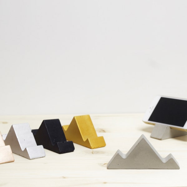 CLOSEOUT SALE | Concrete Mountain Phone Stand