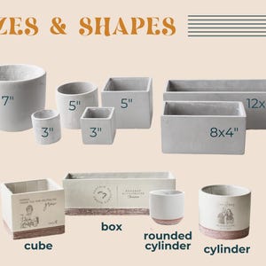 a bunch of different sizes and shapes of vases