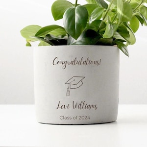 Cadeau de remise des diplômes personnalisé, cache-pot gravé personnalisé, cadeau de félicitations pour les diplômés de l'université, cadeau de remerciement pour elle