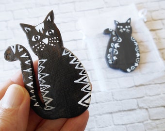 Cat Magnet, Gift for Cat Lover, Cat Figurine, Cat Theme, Halloween, Party Favors, Pet Lover Gift, Fridge Magnets, Board Magnets, artfly