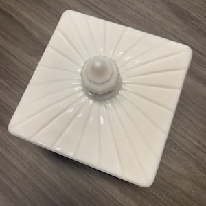 Westmoreland Old Quilt Pattern Milk Glass Serving Dish