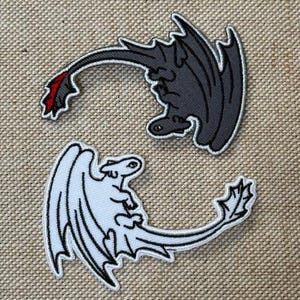 2 pc How to train to dragon Patches iron on Dragon patches Beagle Snoopy iron on patch patch for Jacket embroidery patch Patch for backpack