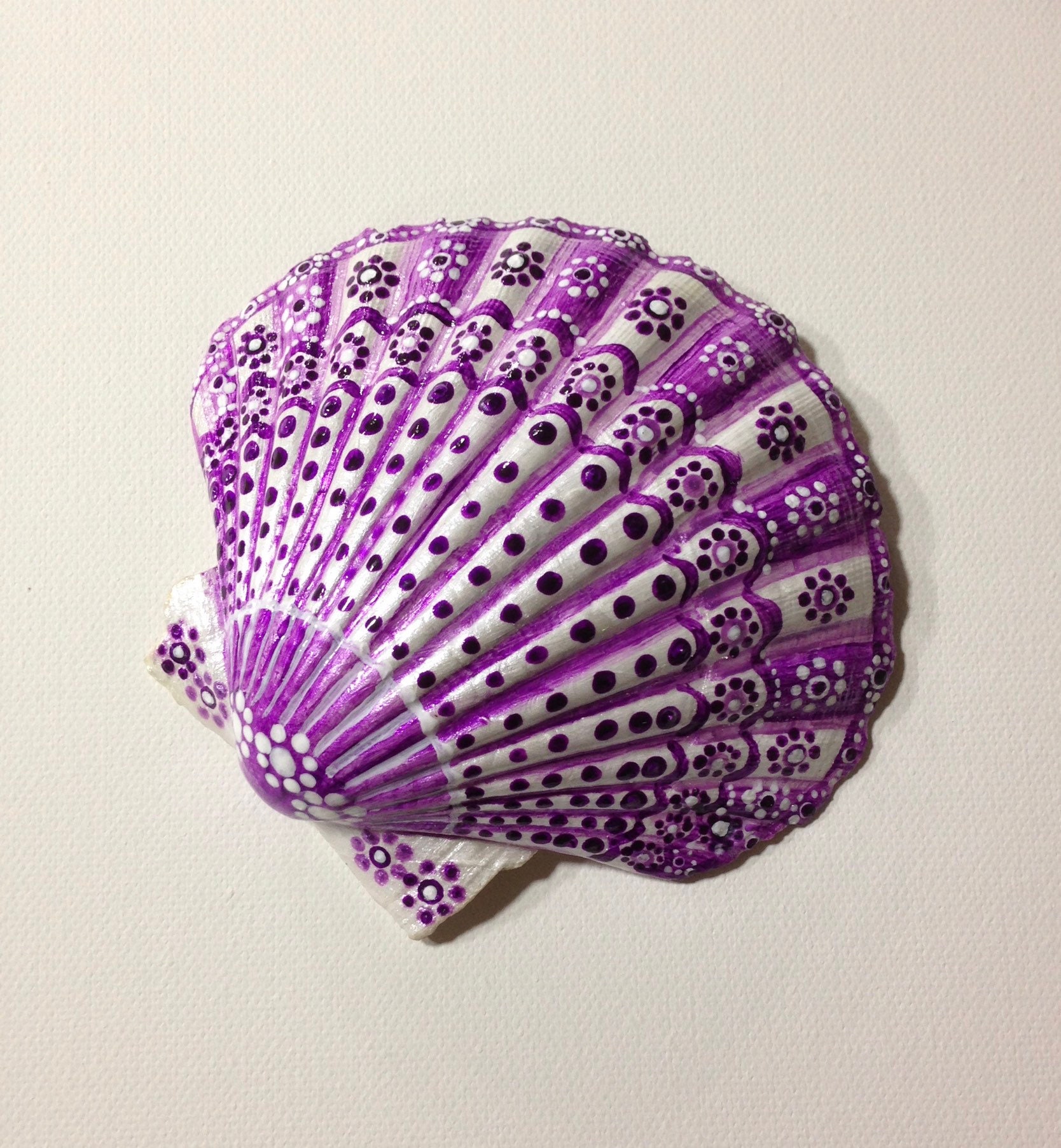 Coquille Saint-Jacques Peinte à La Main.