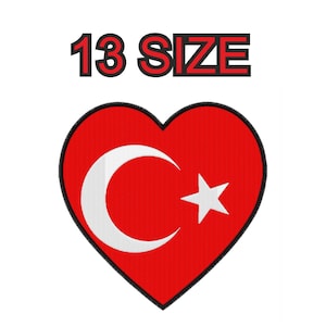 Può includere: Design a forma di cuore rosso con una mezzaluna bianca e una stella, che rappresenta la bandiera turca. Il testo "13 SIZE" è sopra il cuore.