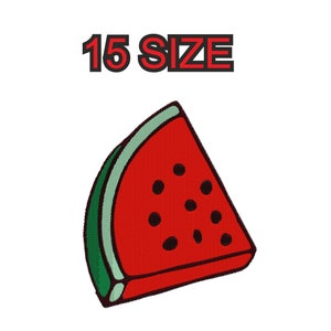 Può includere: Una fetta di anguria rossa con buccia verde e semi neri. L'immagine ha il testo "15 SIZE" sopra l'anguria.