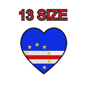 Peut inclure: Un motif en forme de cœur représentant le drapeau du Cap-Vert. Le drapeau est bleu avec une bande blanche et une bande rouge, et comporte dix étoiles jaunes.