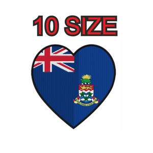 Puede incluir: Un parche en forma de corazón con la bandera de las Islas Caimán. La bandera es azul con una Union Jack roja, blanca y azul en la esquina superior izquierda y el escudo de armas de las Islas Caimán en la esquina inferior derecha. El texto "10 SIZE" está por encima del parche.
