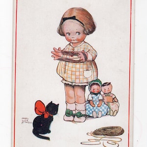Mabel Lucie Attwell Kunstpostkarte - kleines Mädchen, glückliche schwarze Katze, Kätzchen und Puppen, Katzenwiege, vermisse dich, Bild