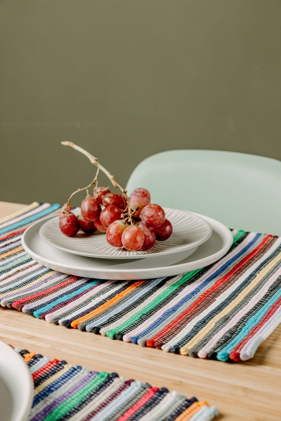 Bunte Boho-Tischsets, 2er-Set, handgefertigt, gewebt, eklektische Esszimmerdekoration, Landhausküchendekoration, einzigartige Tischdekoration