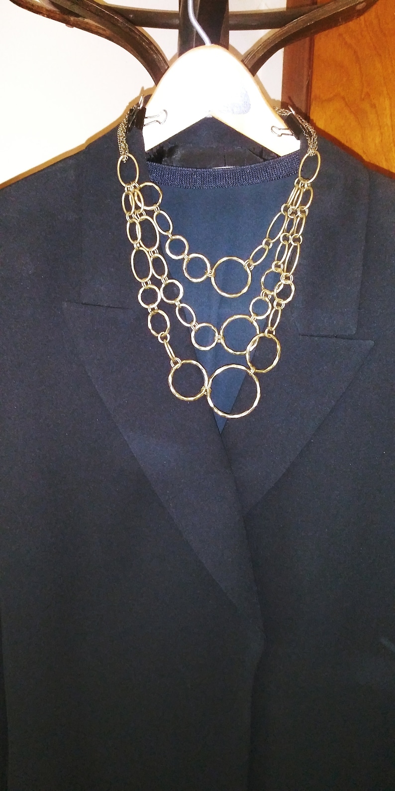 Vintage matte gold tone circle link bib hammered rings necklace #129