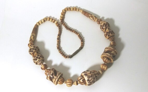 Tribal bone necklace, Vintage carved bone necklace, bone bead necklace, tribal necklace, boho necklace, carved barrel beads #351