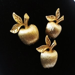 Vintage Avon Apple Brooch Set: Gold Tone Fruit Pins