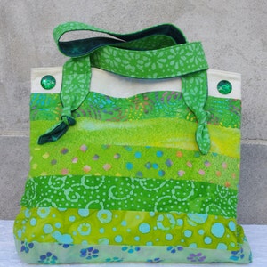 Strappy Shoulder Bag (Green Batik)