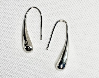 Sterling Silver Teardrop Earrings Pierced Ear Wires Sleek Smooth Shiny Finish Vintage 1990s 2000s Signed 925 Dangle Drop Style