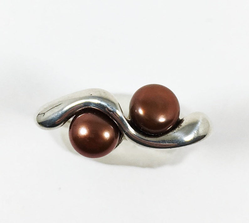 Sterling Silver Double Pearl Ring Signed 925 HG Israel Brown Cultured Pearls Vintage 1990s Size 5 34 Modernist Israeli Silver Abstract