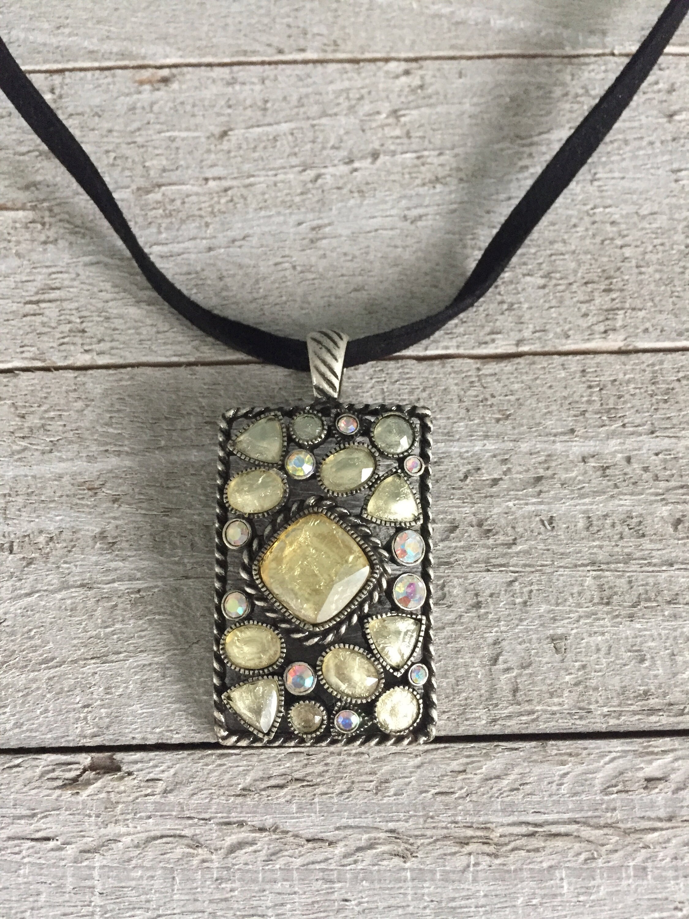 lia sophia out to sea necklace