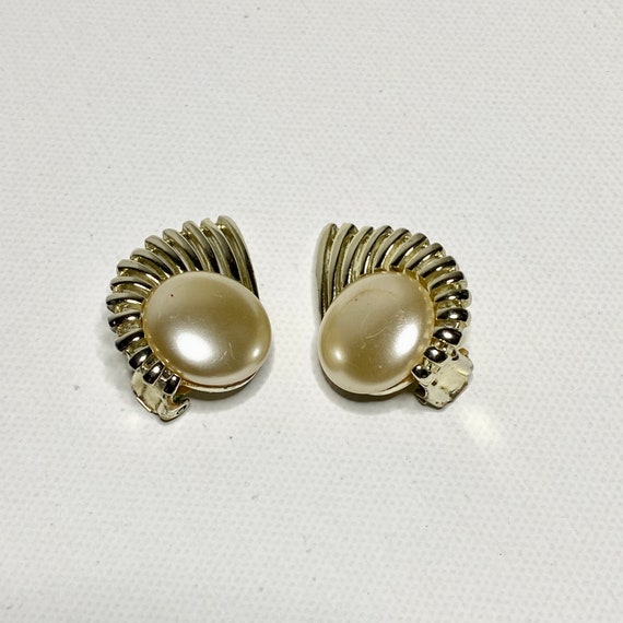 Sarah Coventry Clip On Earrings Gold Tone Open Sh… - image 5