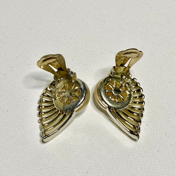 Sarah Coventry Clip On Earrings Gold Tone Open Sh… - image 6