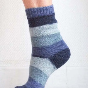 self patterning yarn