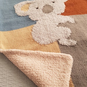 Luxurious Handcrafted Chunky Wool Baby Throw: Cozy Knitted Blanket for Newborns & Toddlers