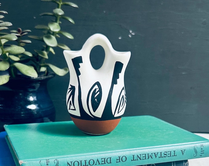 Vintage Native American Pottery Small Vase Wedding Vase Brown White Black 4 inch Native American Pottery Vase Double Stem Vase Southwestern