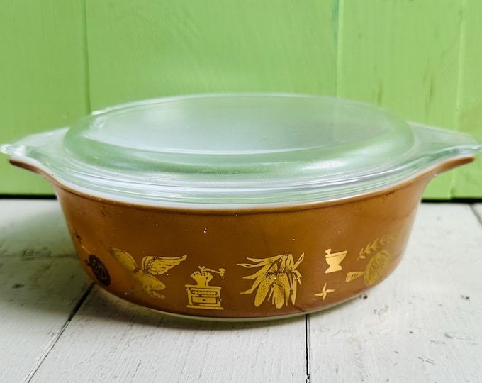 Vintage Pyrex Early American Casserole Dish with Glass Lid Gold on Brown #471 Oval Dish Pyrex Serving Dish with Lid Eagle Corncob Farmhouse