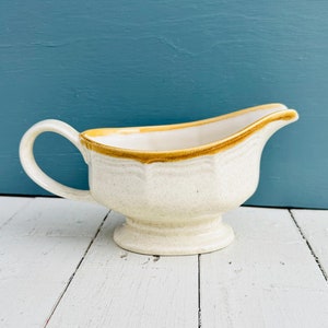Vintage Mikasa Garden Club Gravy Boat Stoneware Gravy Boat EC 400 Vintage Neutral Dishes Vintage Dinner Dining Pieces Tablescapes