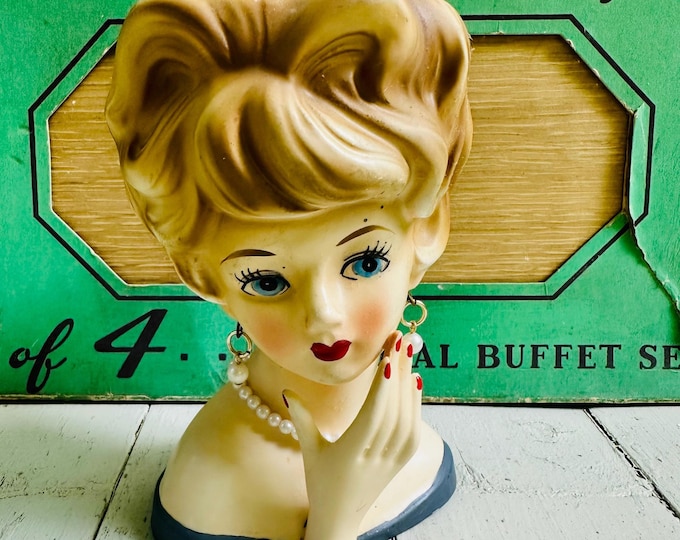 Vintage 1950s Lefton Glamour Girl Head Vase Blonde with Pearl Earrings and Necklace, Vintage Head Vase, Blonde Blue-Eyed Head vase, MCM Vase