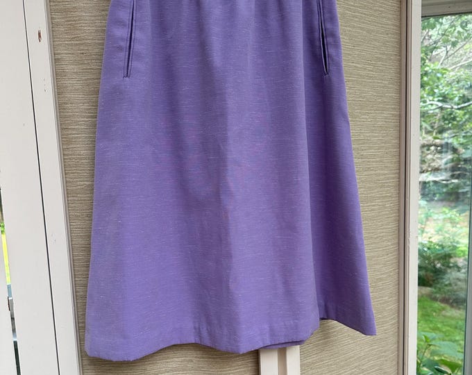 Vintage 70s Lavender Midi-Skirt, Women's size XS, Retro Skirt with Pockets, Knee Length Skirt, Periwinkle, Lilac, Pastel Skirt