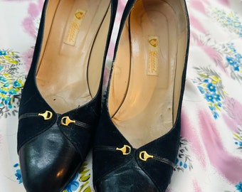 Vintage Gucci Black Suede Pumps 1980s Designer Heels Gold Horsebit Accent Leather Toe Italy Size 37 US 6.5