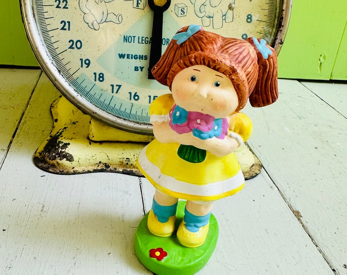 Vintage 1980s Cabbage Patch kids figurine, Cabbage Patch Knick Knack, Vintage 80s toys, 1980s Kids Bedroom decor, Cabbage Patch collectible