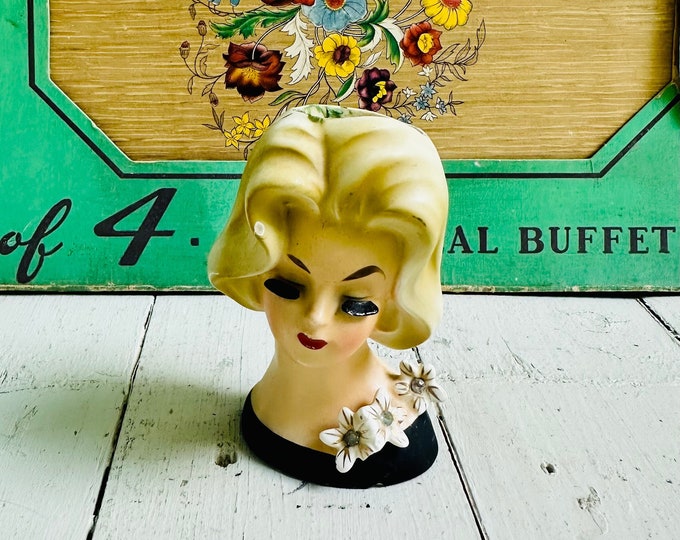 Vintage 1950s Mini Lady Head Vase, MCM Lady Head Vase, Blonde Glamour Girl Head Vase, 50s Lady Head Vase with Blonde hair and eyelashes