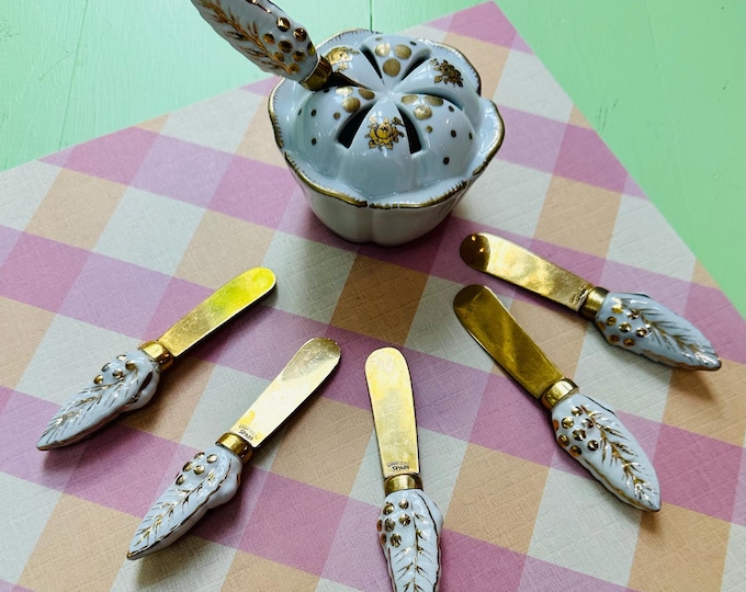 Vintage Goodfriend of Spain Fine Porcelain Set of 6 Butter Knives and Container Urn Gold Ivory Leaf Pattern Thanksgiving Table Decor Fall