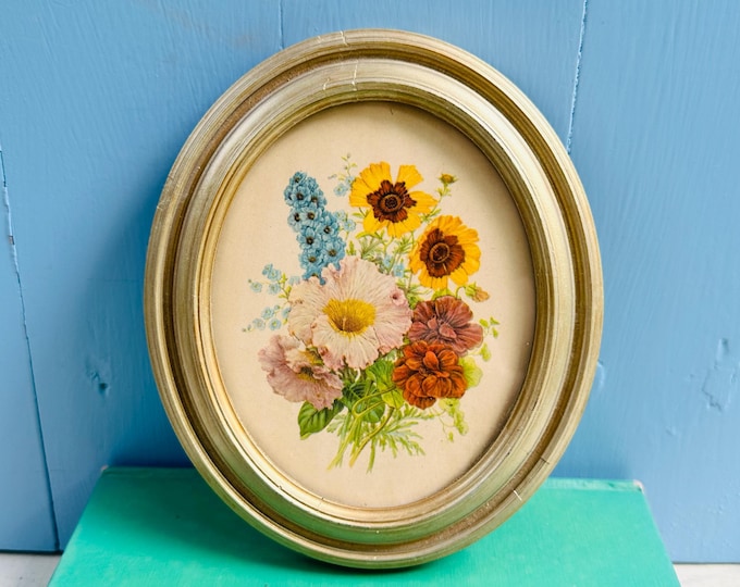 Vintage Floral Oval Framed Print Cottagecore Wall Decor Gold Oval Frame Wildflower Botanical Picture 1970s Decor