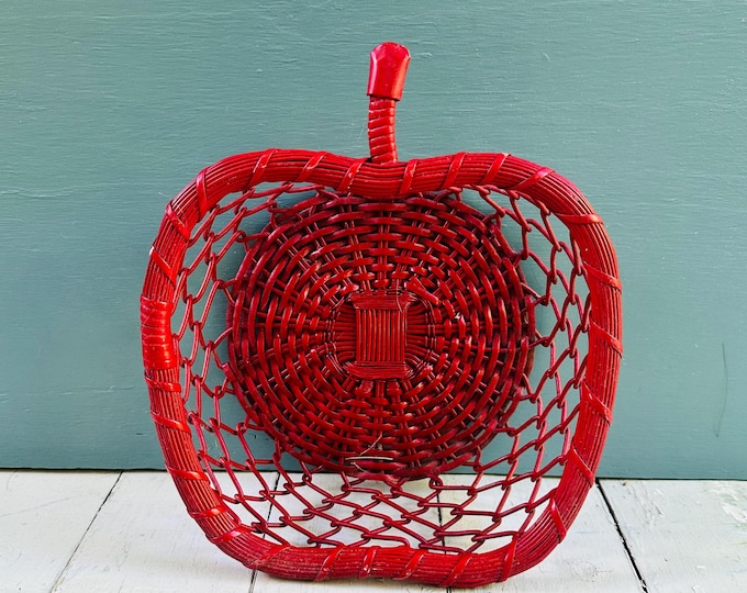 Vintage Red Apple Basket Retro Wire Fruit Basket Mid Century Kitchen Decor Woven Metal Apple Shaped Basket