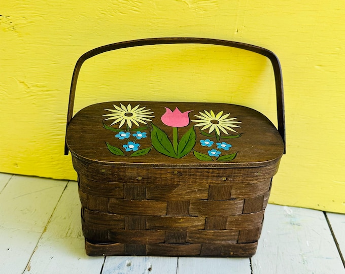 Vintage Wooden Sewing Basket Folk Art Floral Basket Purse 1960s Woven Storage Box Cottagecore Craft Basket Boho Hippie Decor