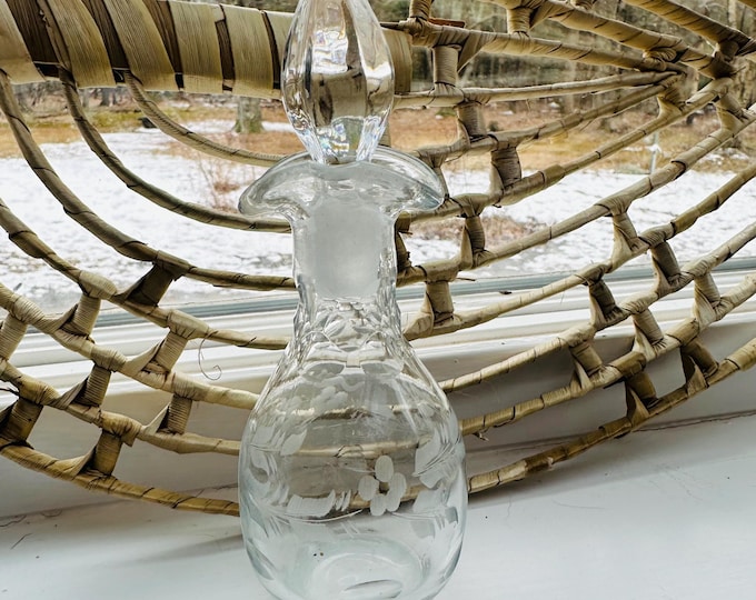 Vintage Etched Glass Crystal Perfume Bottle with Pointed Stopper