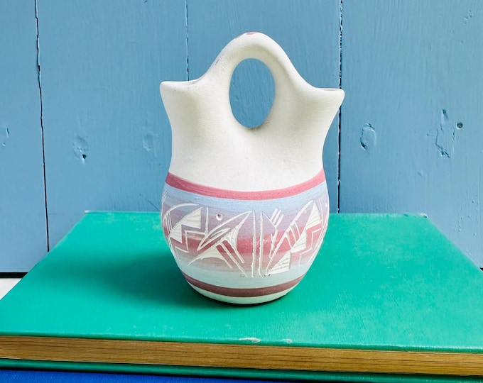 Vintage Signed New Mexico Pottery Vase M Mike Nava NM Southwestern Studio Pottery Wedding Vase Style Pink Lavender Pueblo Decor