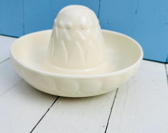 Vintage Ceramic Sombrero Chip and Dip Bowl White Mexican Hat Appetizer Serving Dish