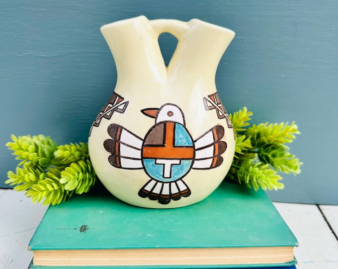 Vintage Southwestern Native American Wedding Vase with Bird and Geometric Motifs
