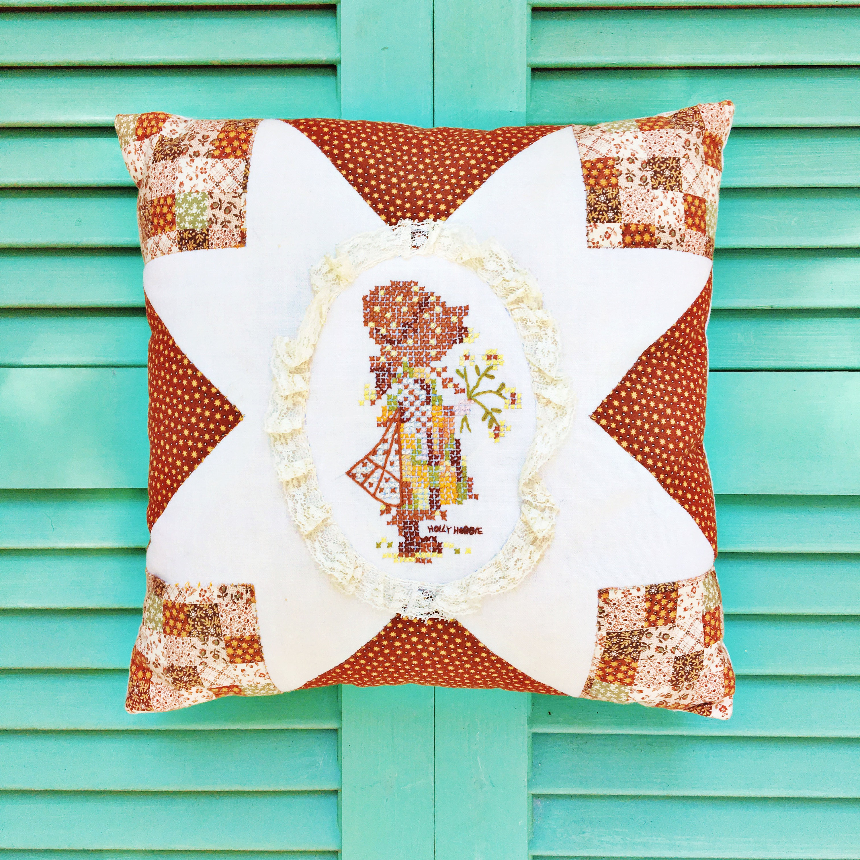 Vintage 1970s Holly Hobbie Needlepoint Pillow, Holly Hobbie Pillow