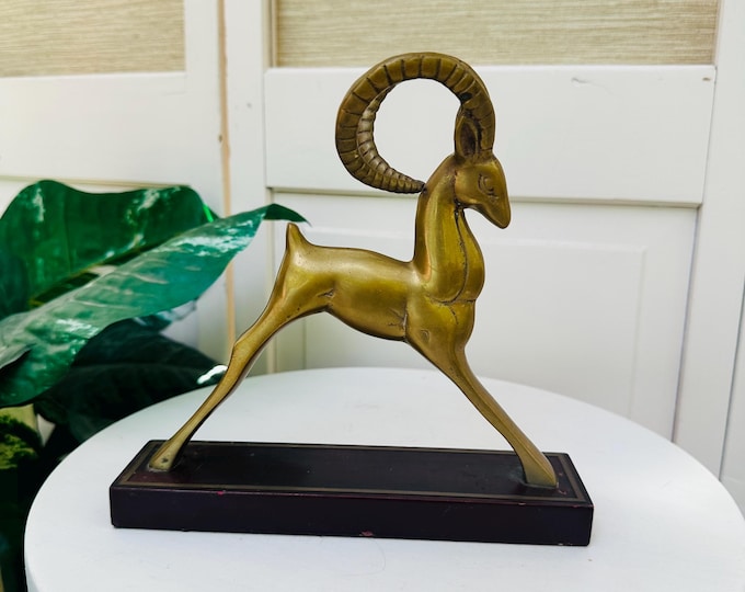 Vintage Brass Ibex Sculpture Mid Century Modern Ram Figurine Hollywood Regency Mountain Goat Decor Brass Animal Statue