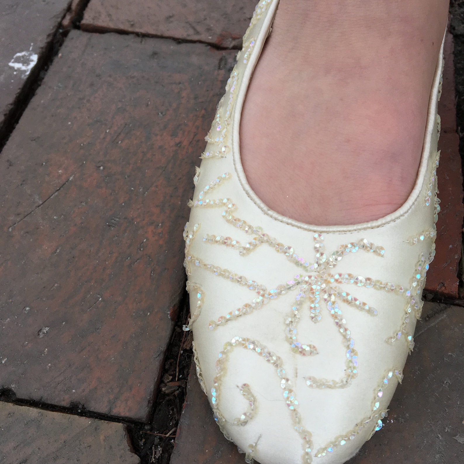 vintage caparros wedding flats, women's size 7, ivory ballet flats, vintage bride's shoes, vintage bride's flats, wo