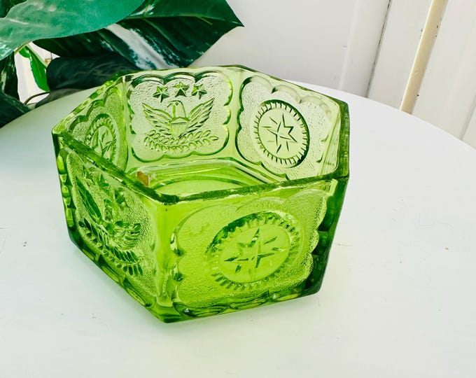 Vintage Indiana Glass Colonial Green Glass Bowl Eagle & Stars Avocado Green Square Dish